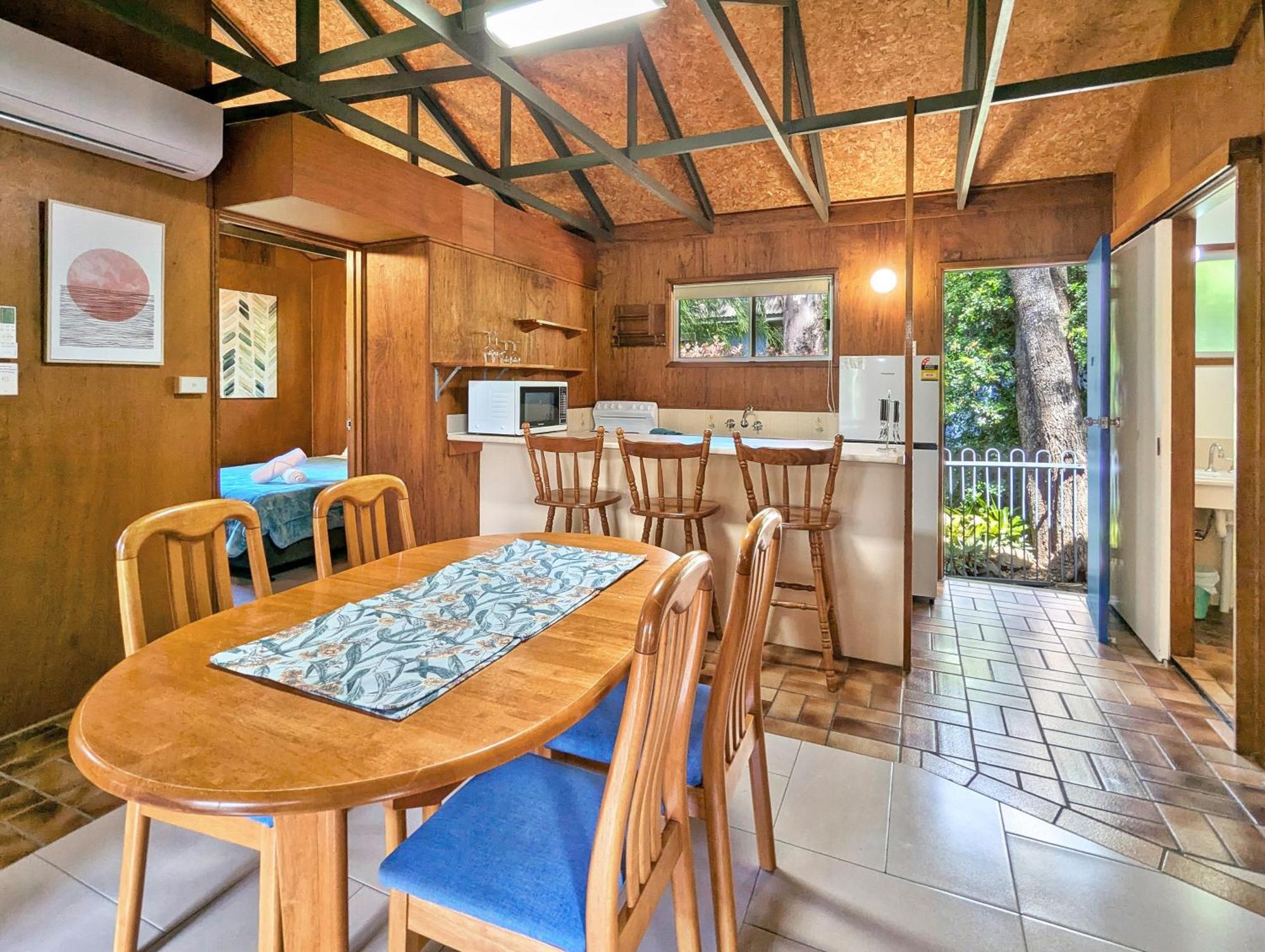 Gumnut Glen Cabins ヤプーン エクステリア 写真