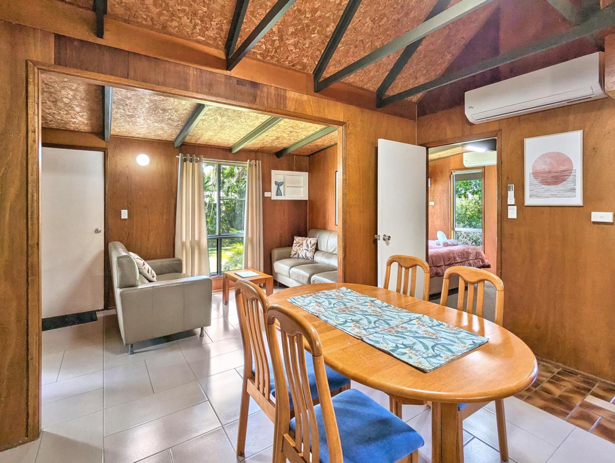 Gumnut Glen Cabins ヤプーン エクステリア 写真